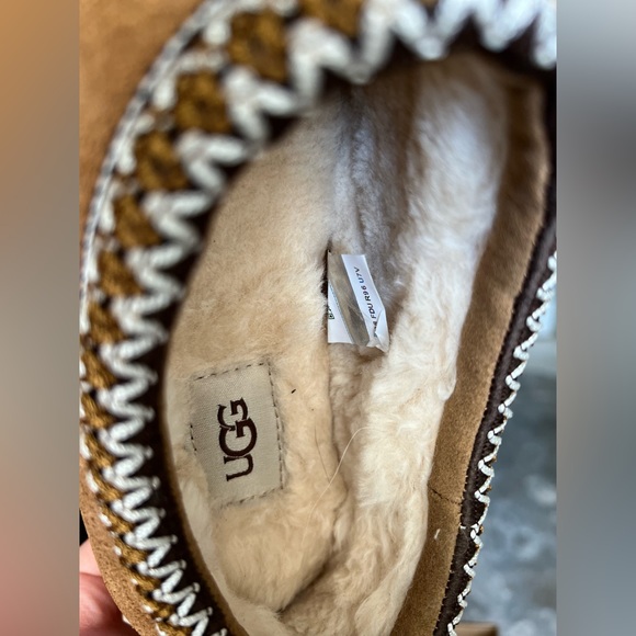 Mens Uggs Tasman chestnut size 10. Have 2 pairs. Brand new with box.. - Picture 4 of 5